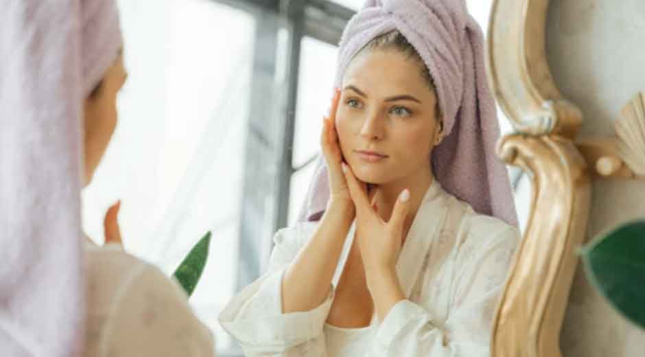 The-Subtle-Signs-Your-Skin-Is-Asking-for-Professional-Care